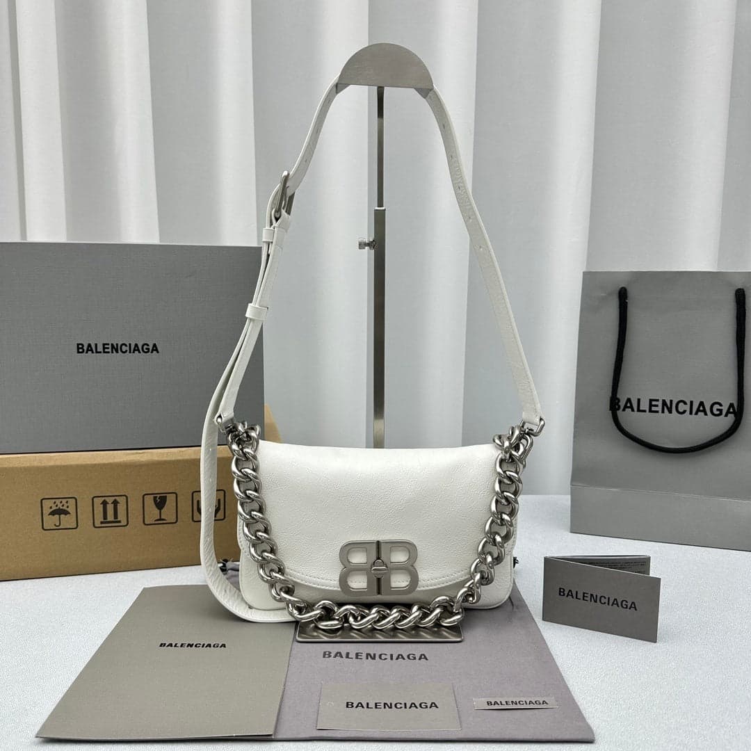Balenciaga  Small BB Soft Flap Shoulder White – Moda