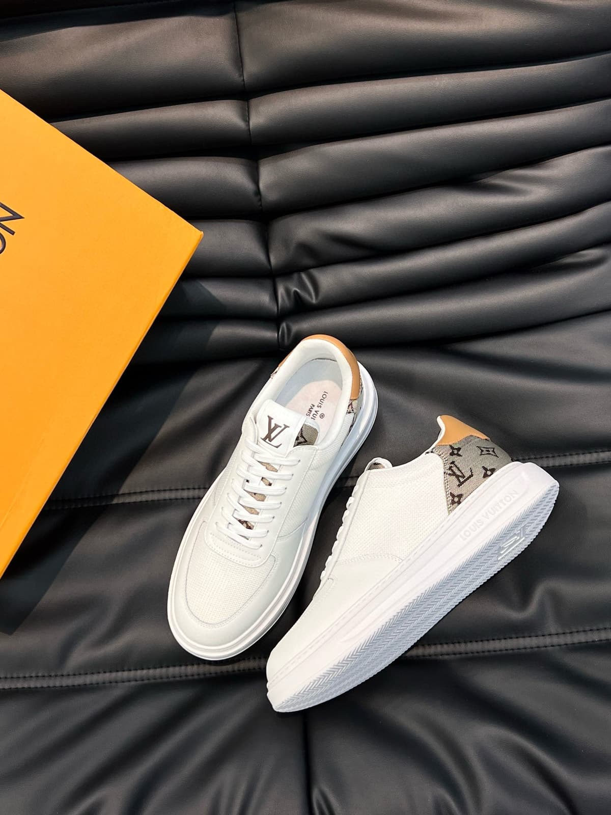 Beverly Hills LV White. – Moda