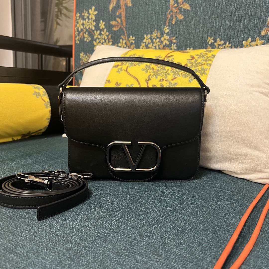 Bolsa de ombro Valentino Garavani Locò – Moda