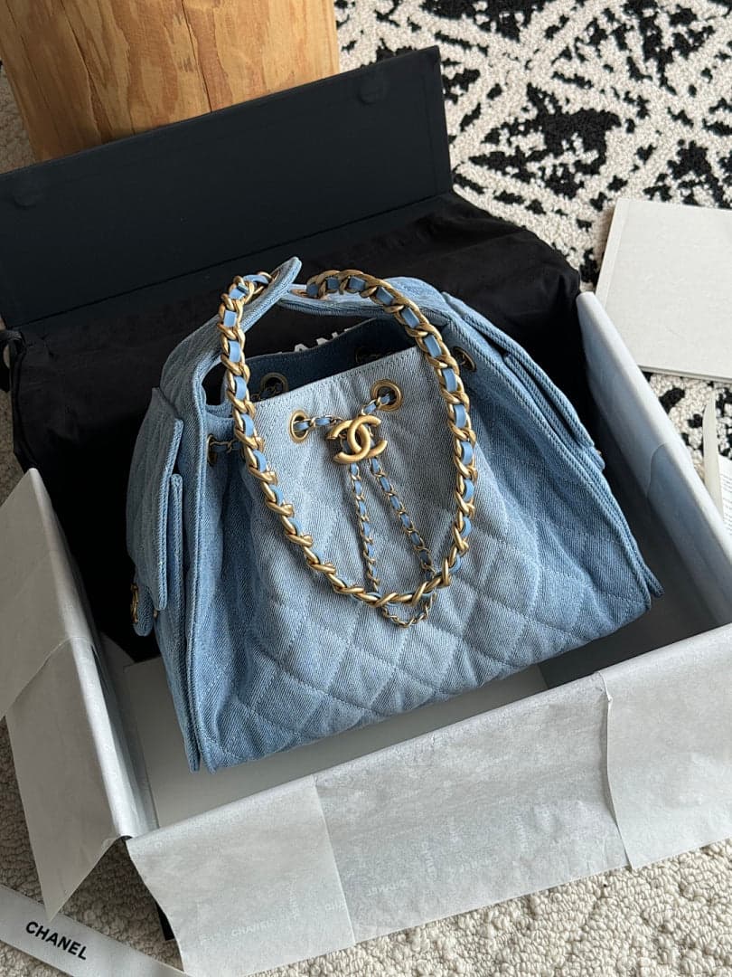 Bolsa Hobo  Chanel 25 Denim Small – Moda