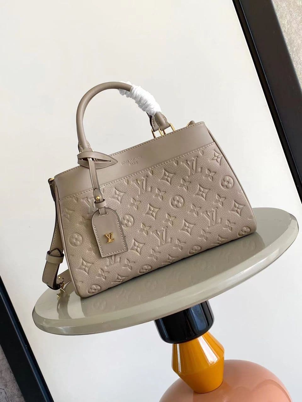 Bolsa Louis Vuitton Avenue PM Monogram Empreinte – Moda