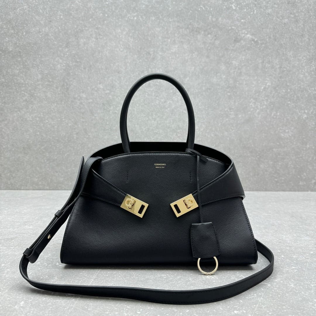 bolsa tote Ferragamo Hug black – Moda