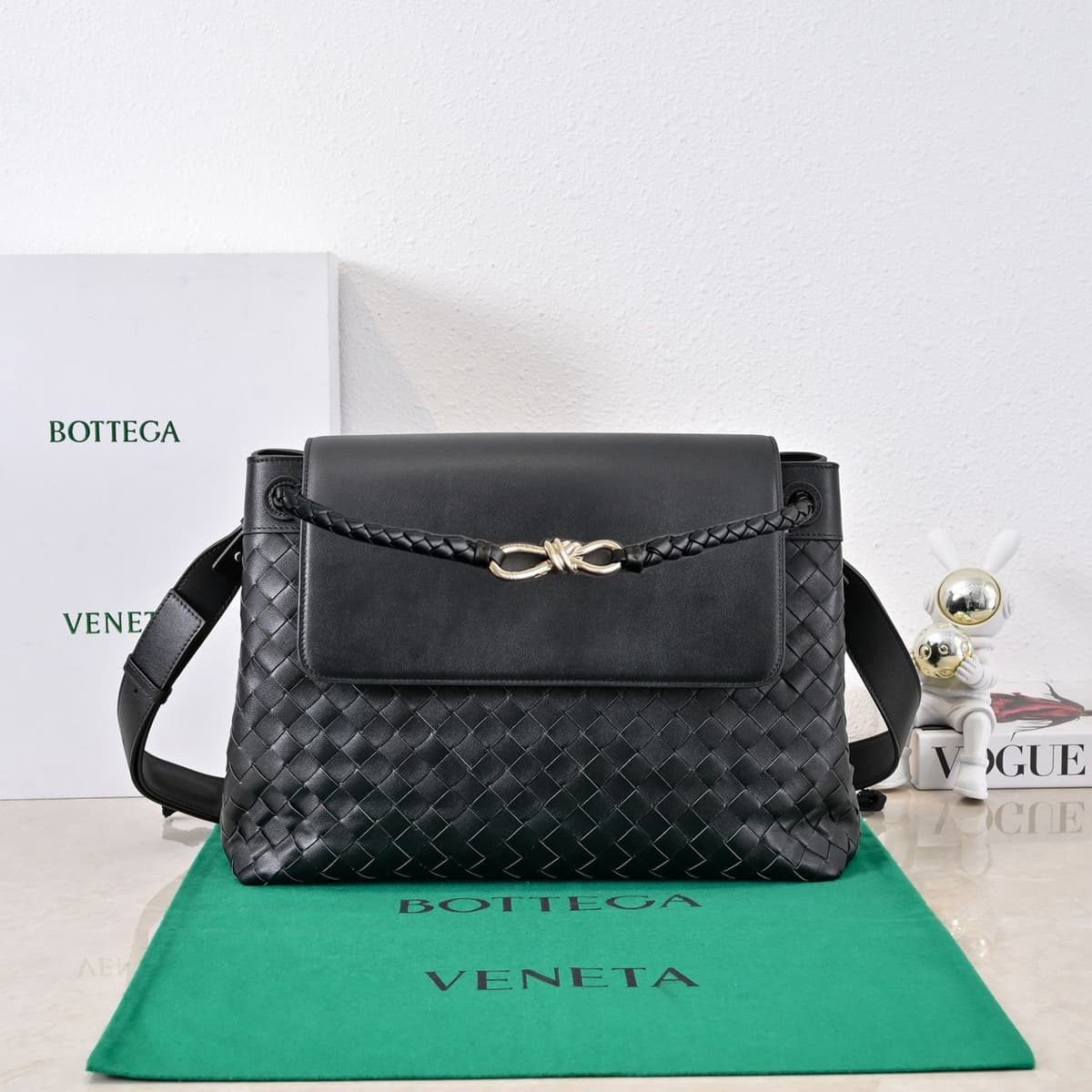 Bottega Veneta Messenger Andiamo Black – Moda
