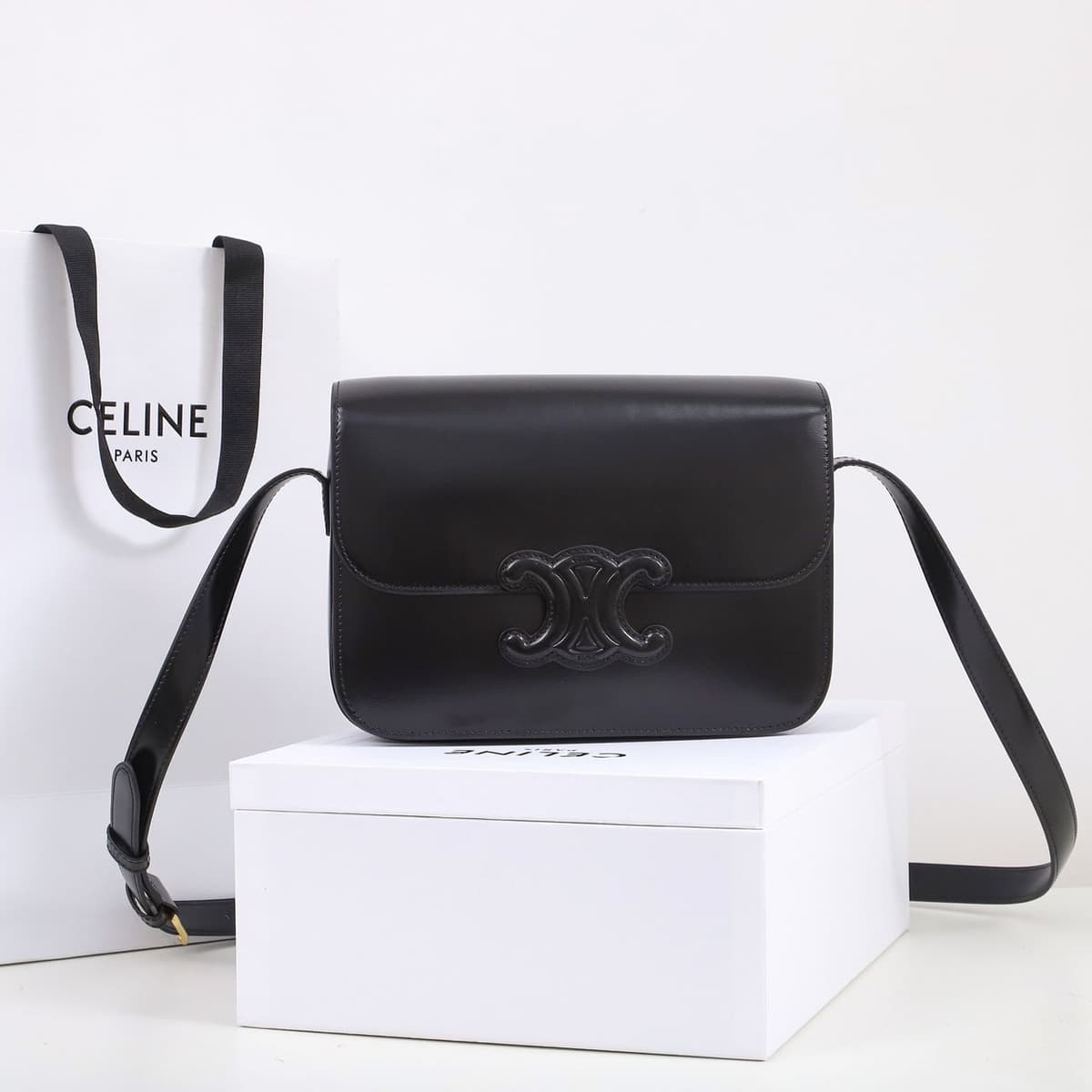 Celine Calfskin Teen Cuir Triomphe Anthracite – Moda