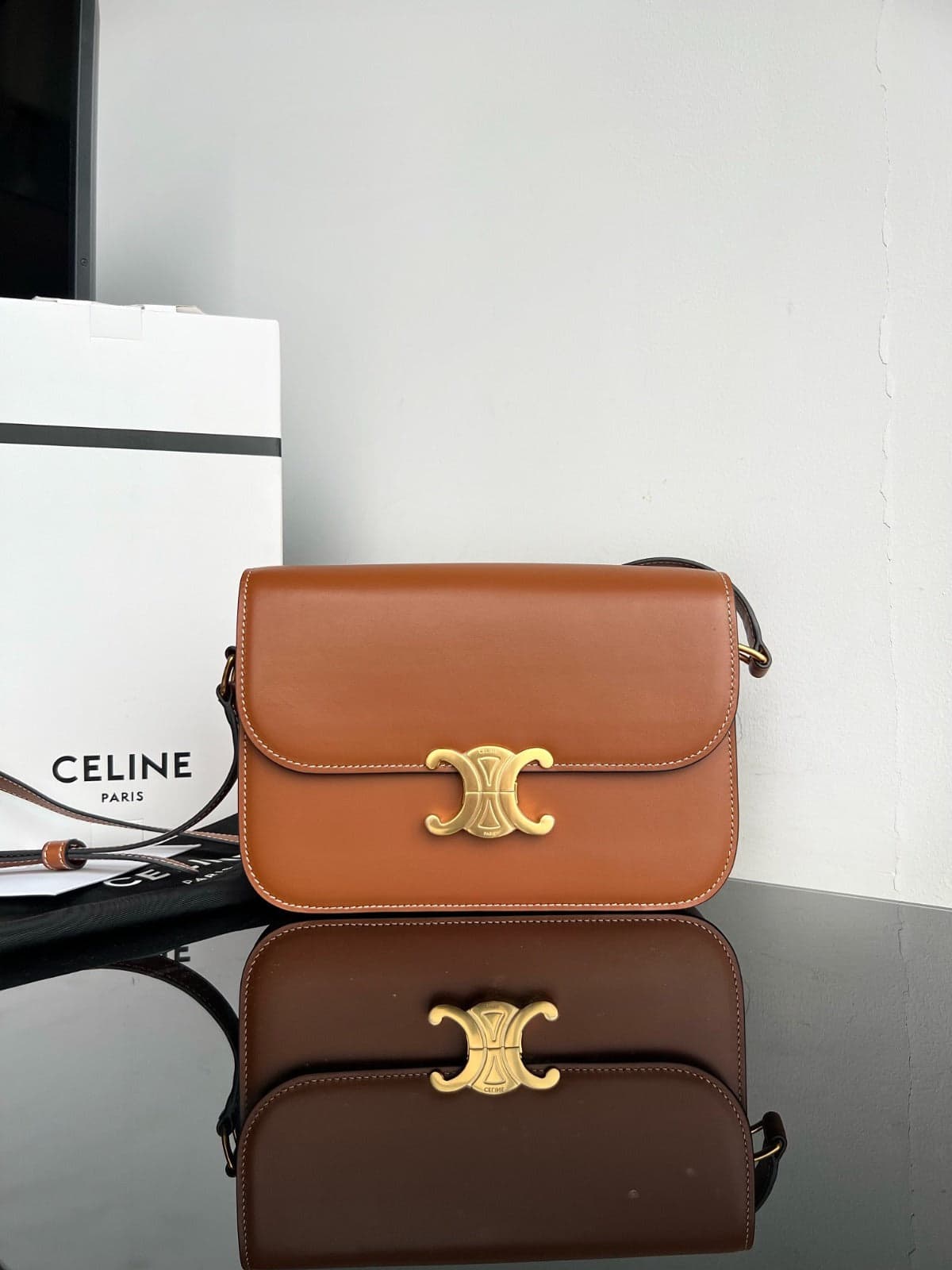 Celine Classique Triomphe Leather Bag Brown – Moda