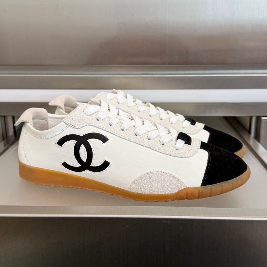 Tênis Chanel 26P – Moda