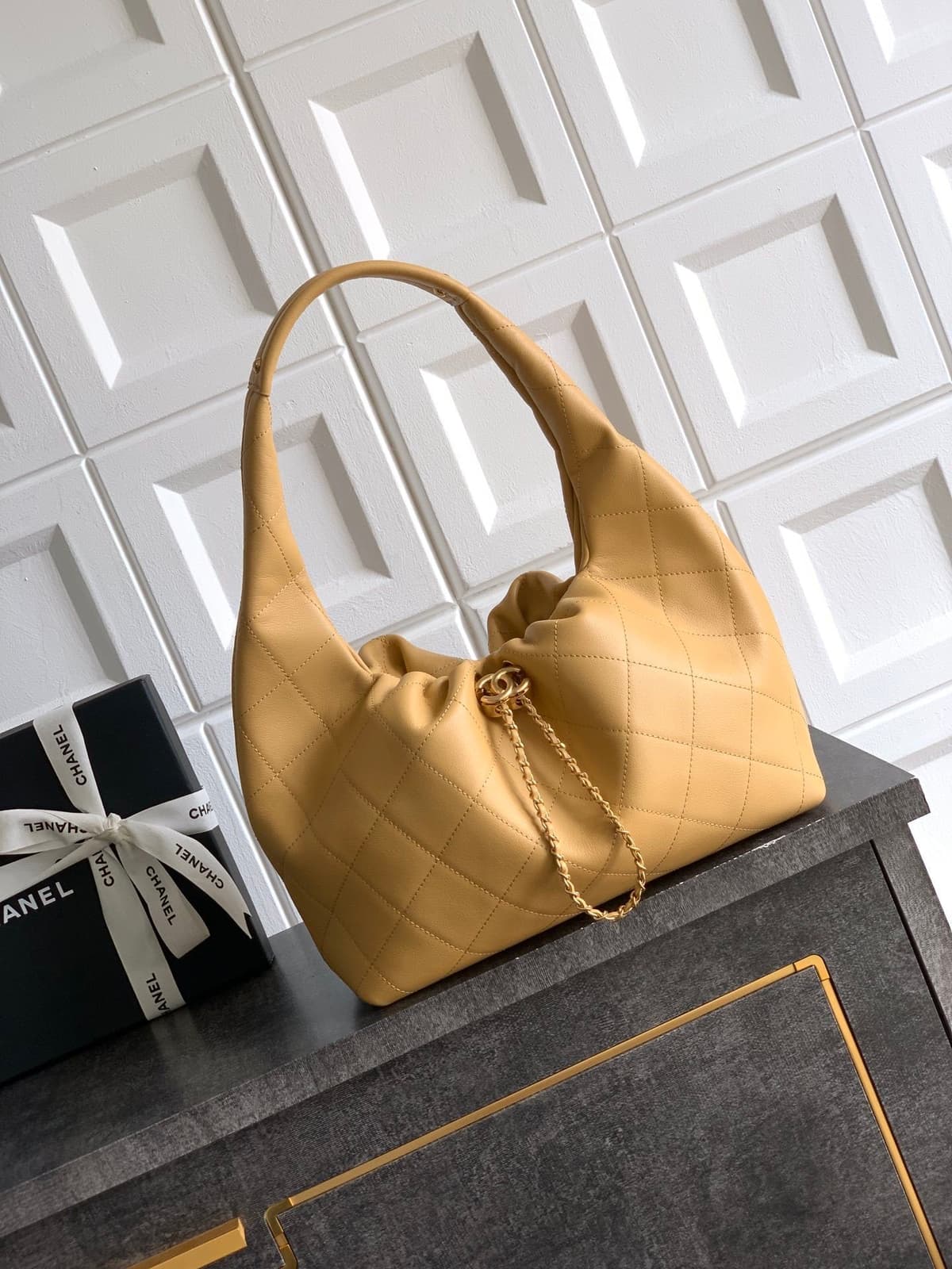 Chanel Hobo Bag – Moda