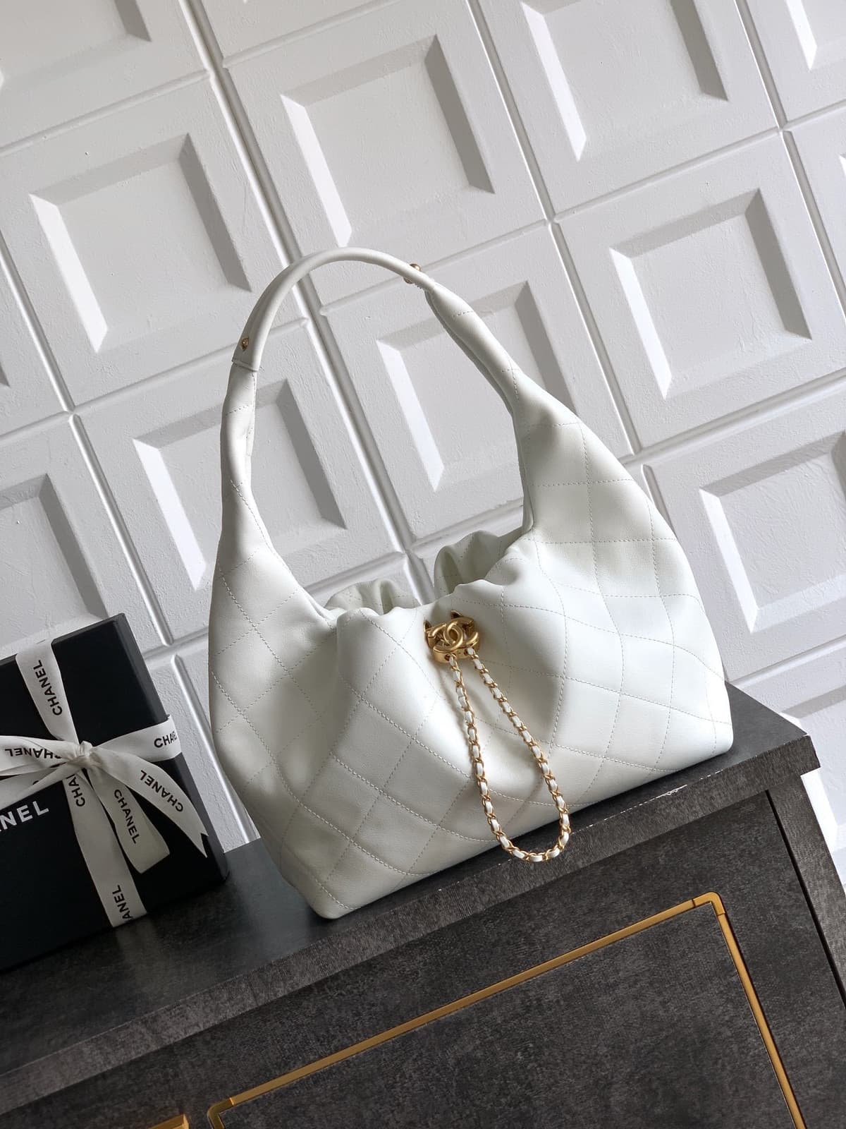 Chanel Hobo Bag White – Moda