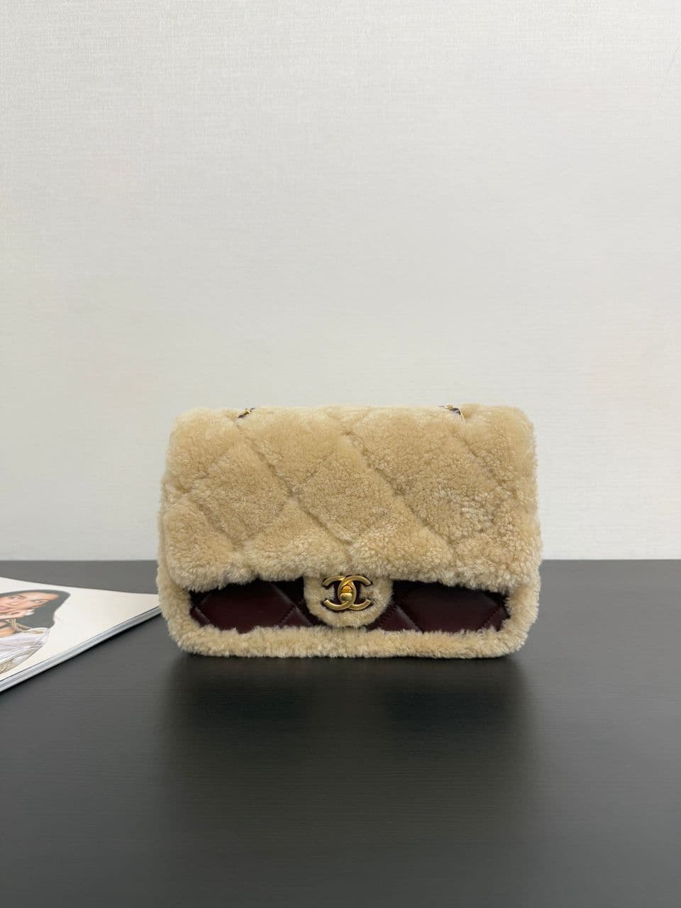 Chanel Shearling Flap – Moda