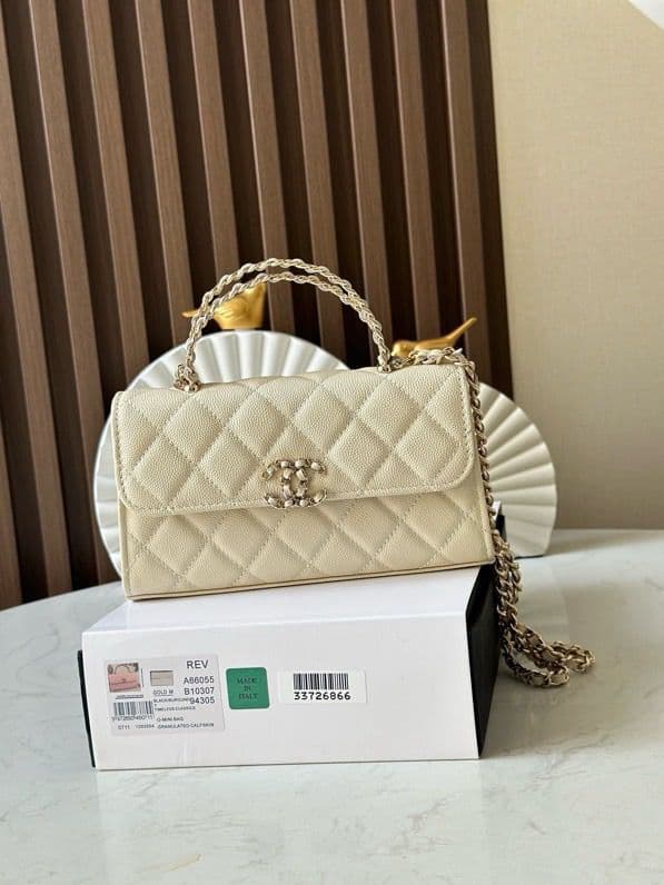 Chanel Top Handle Wallet on Chain off-white – Moda