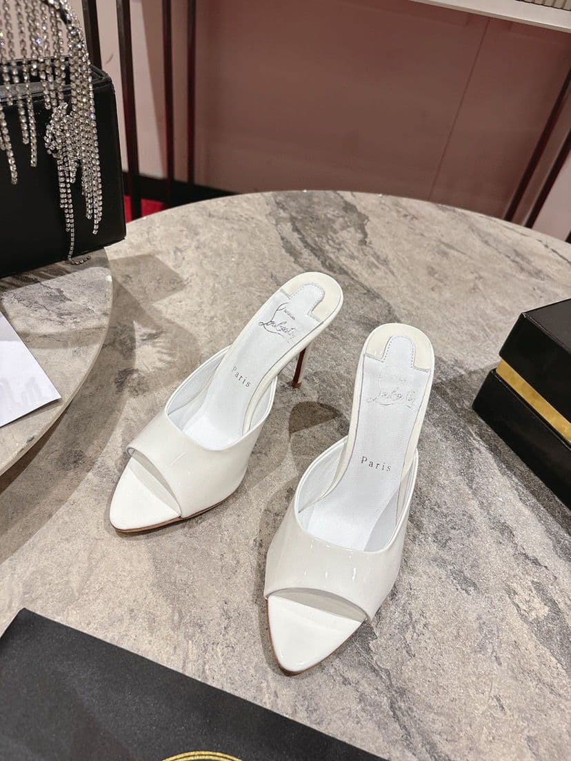 Christian Louboutin Miss Z – Moda