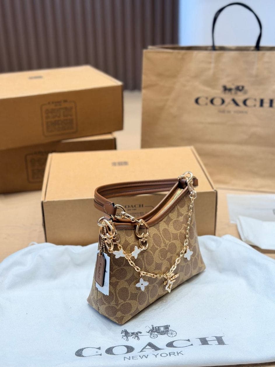 Coach Laurel Midnight Charm Shoulder Bag Brown – Moda