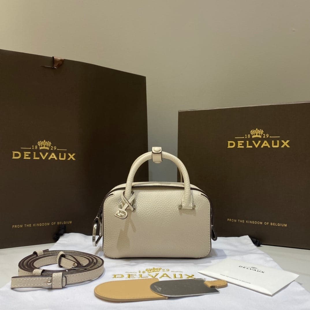Delvaux Cool Box Nano Off-White – Moda