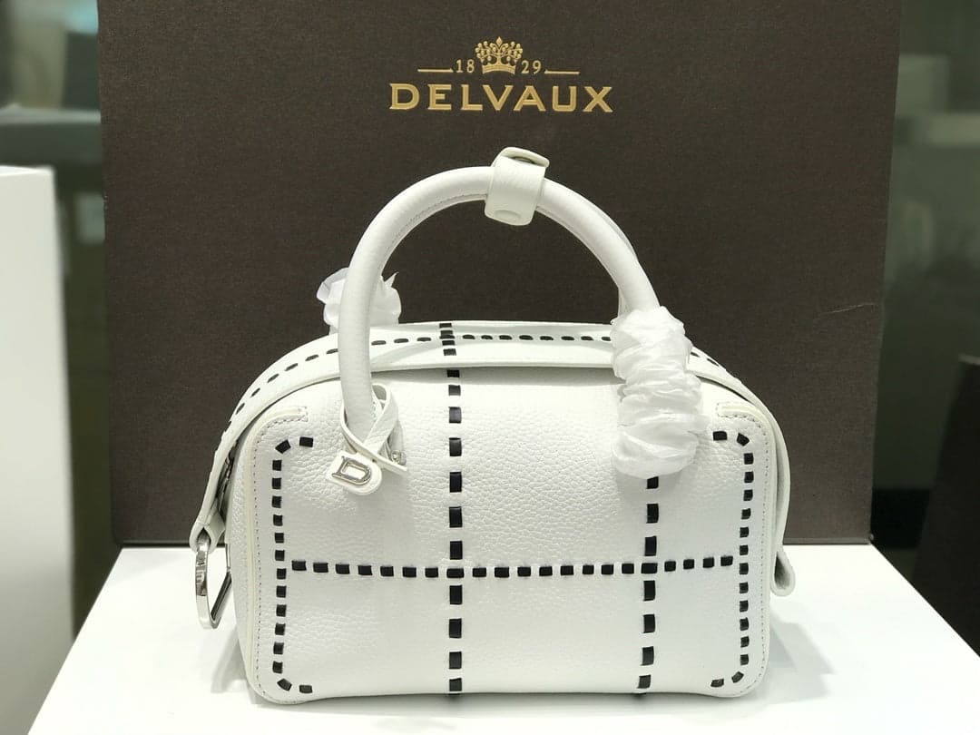 Delvaux Cool Box White Costura Contrastante – Moda