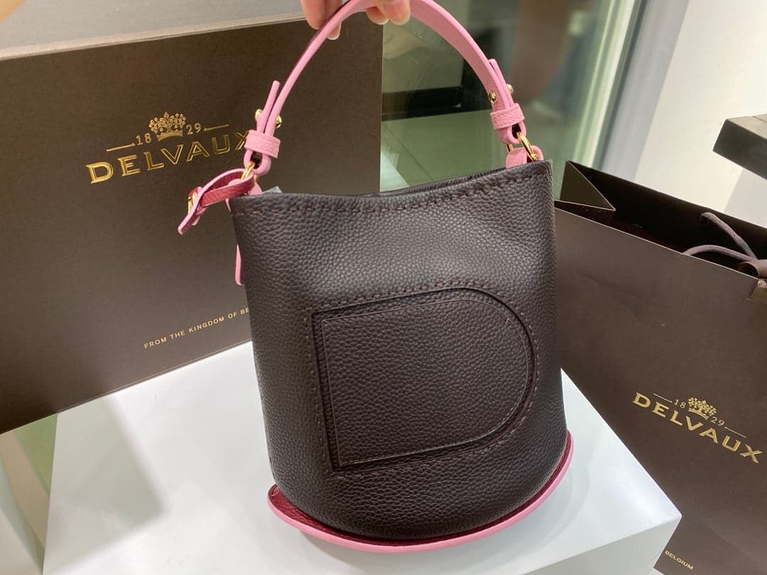 Delvaux Pin Mini Bucket Black / Pink – Moda