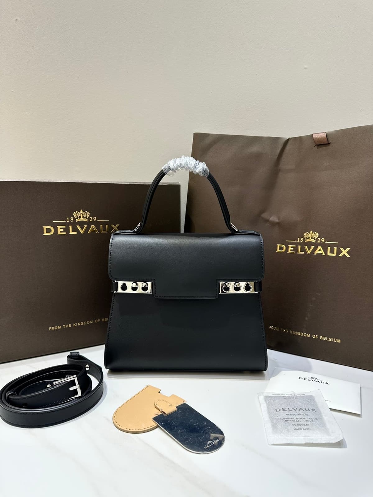 Delvaux Tempête MM Black Ferragens Prata – Moda