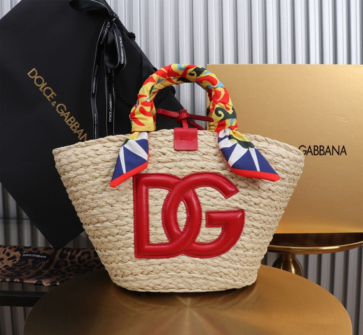Dolce & Gabbana Kendra Small Raffia Tote Bag Red – Moda
