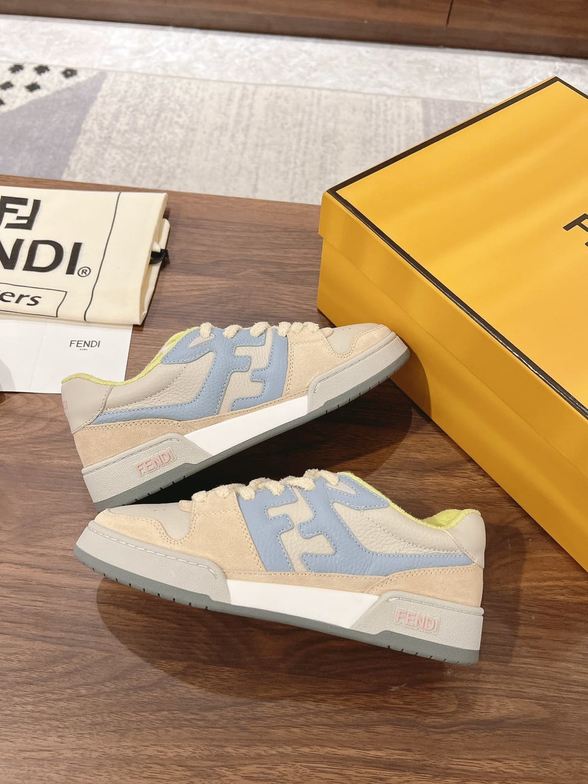 Fendi Match Yellow Suede – Moda