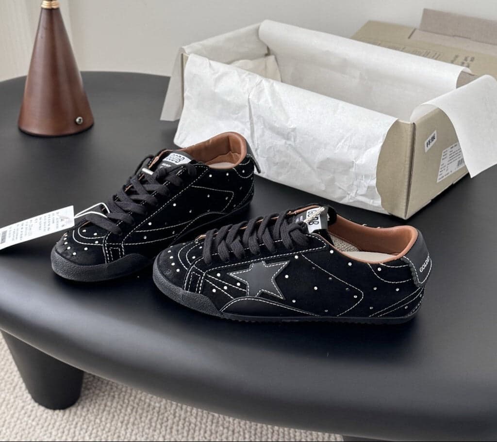GOLDEN GOOSE GGDB TRUESTAR BLACK – Moda