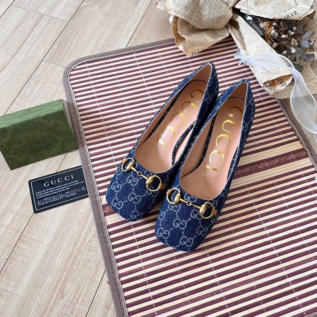 Gucci Horsebit Pump GG Canvas Azul . – Moda