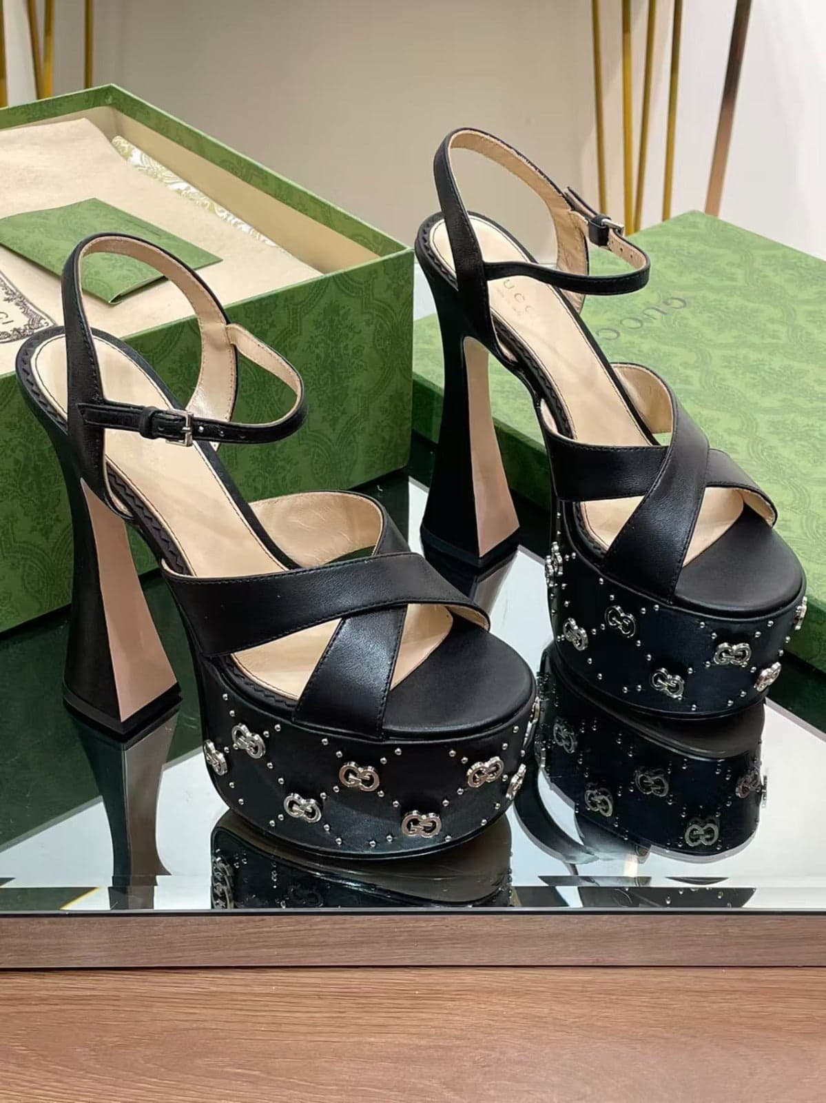 Gucci Janaya GG Stud – Moda