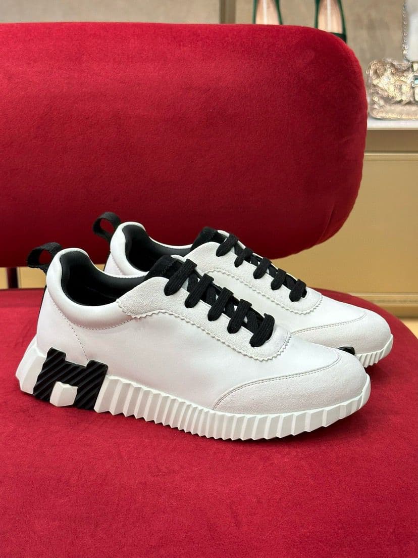 Hermes Air Mesh Suede Goatskin Bouncing. – Moda