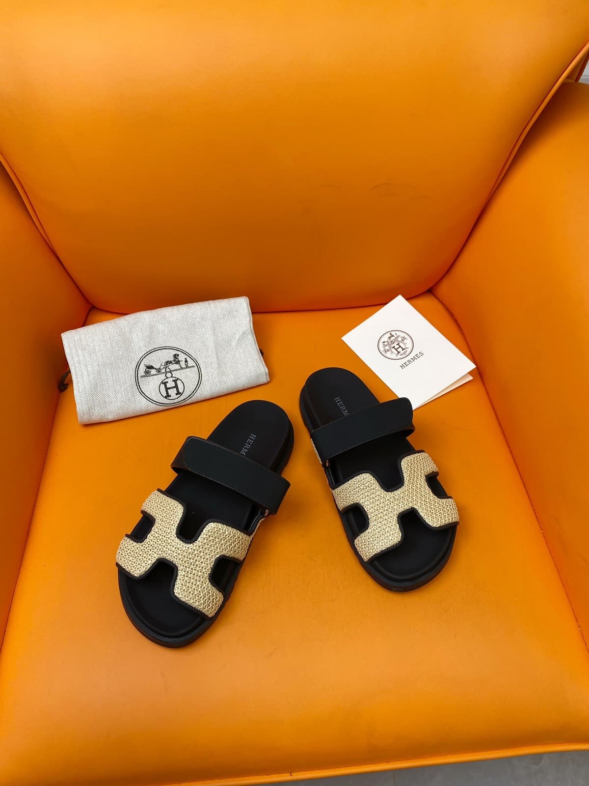 Hermes Chypre Sandal Black – Moda