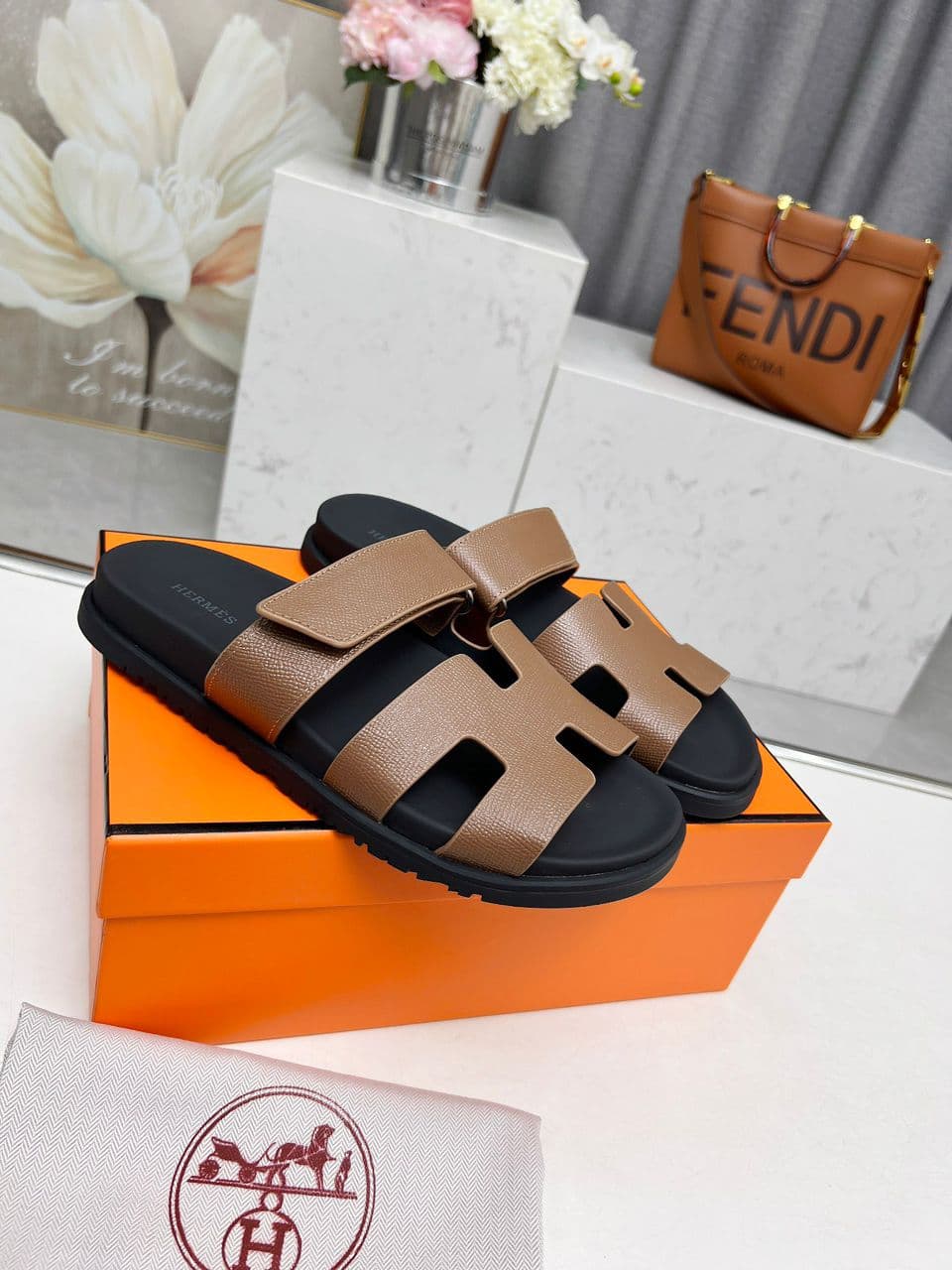 Hermes Chypre Sandal Étoupe – Moda