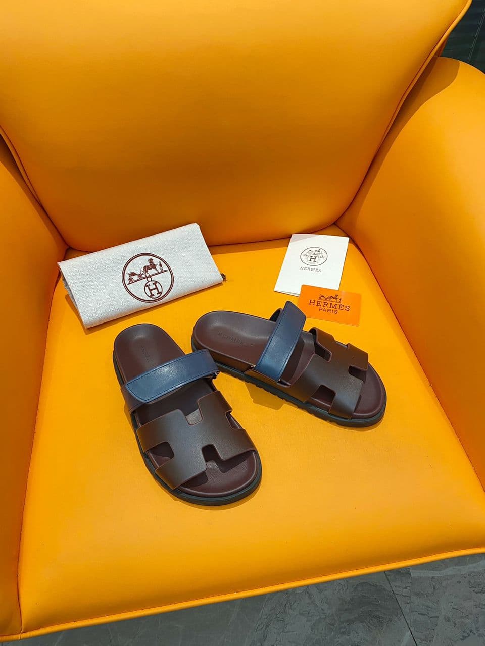 Hermes Chypre Sandal Marron Mahogany / Marine – Moda