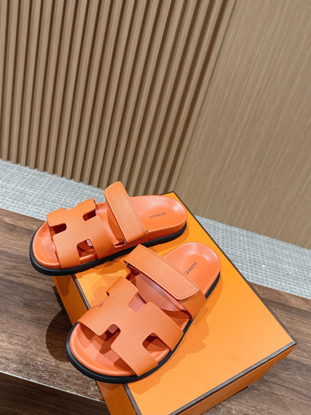 Hermes Chypre Sandal Rose Sorbet Epsom Leather – Moda