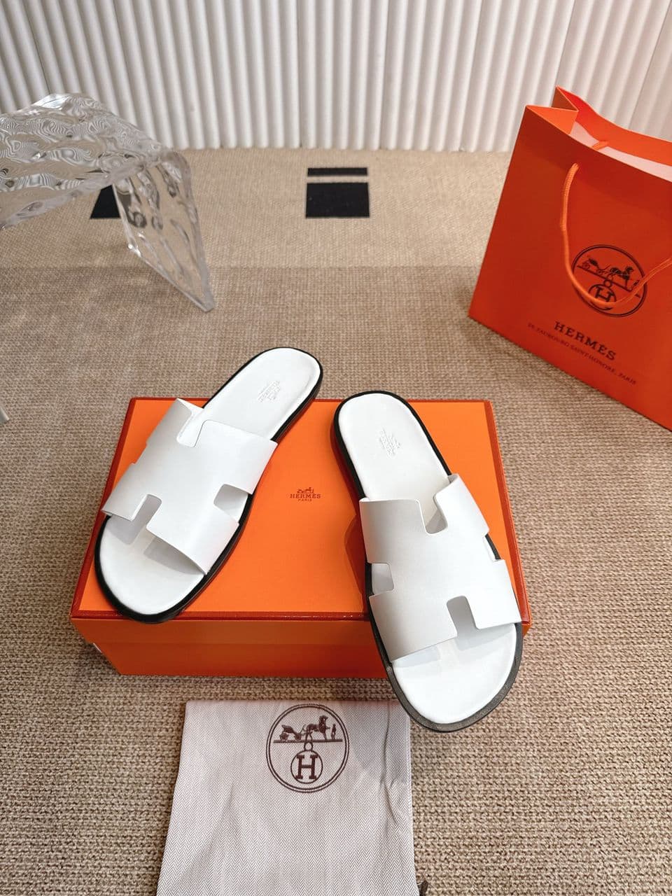 Hermes Izmir Sandal White. – Moda