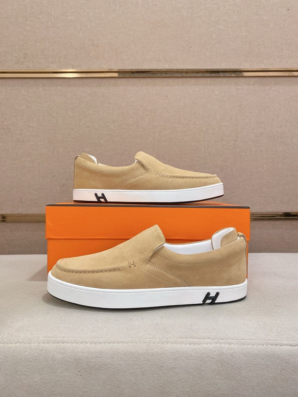 Hermes Slip-On Kiddy. – Moda