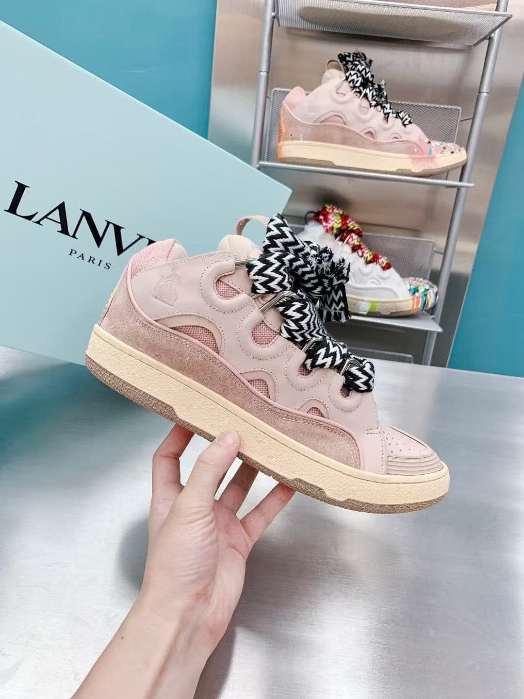 Lanvin Leather Curb Pink Gum – Moda