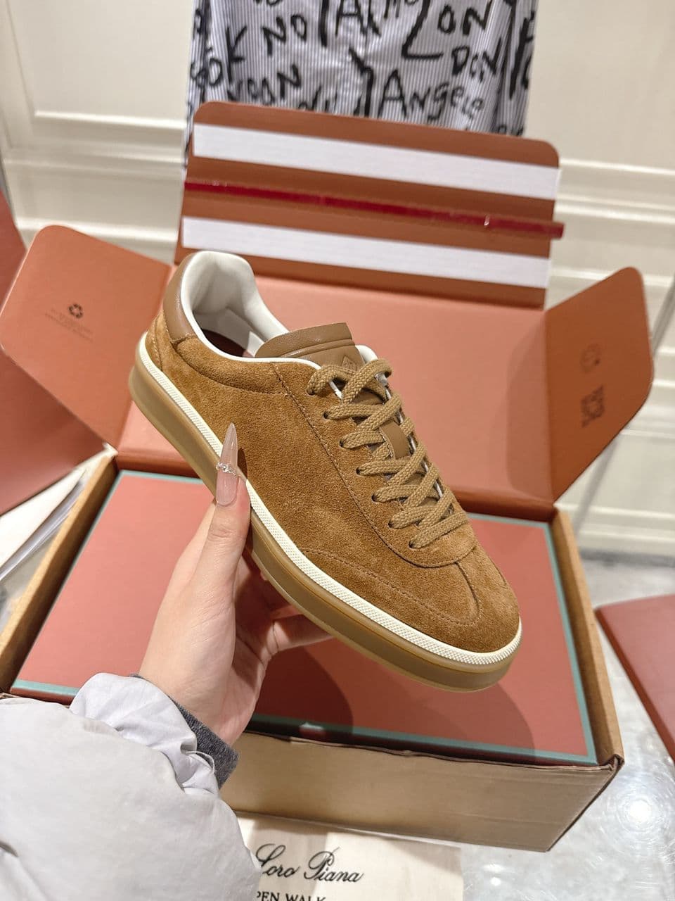Loro Piana Walk Camurça – Moda
