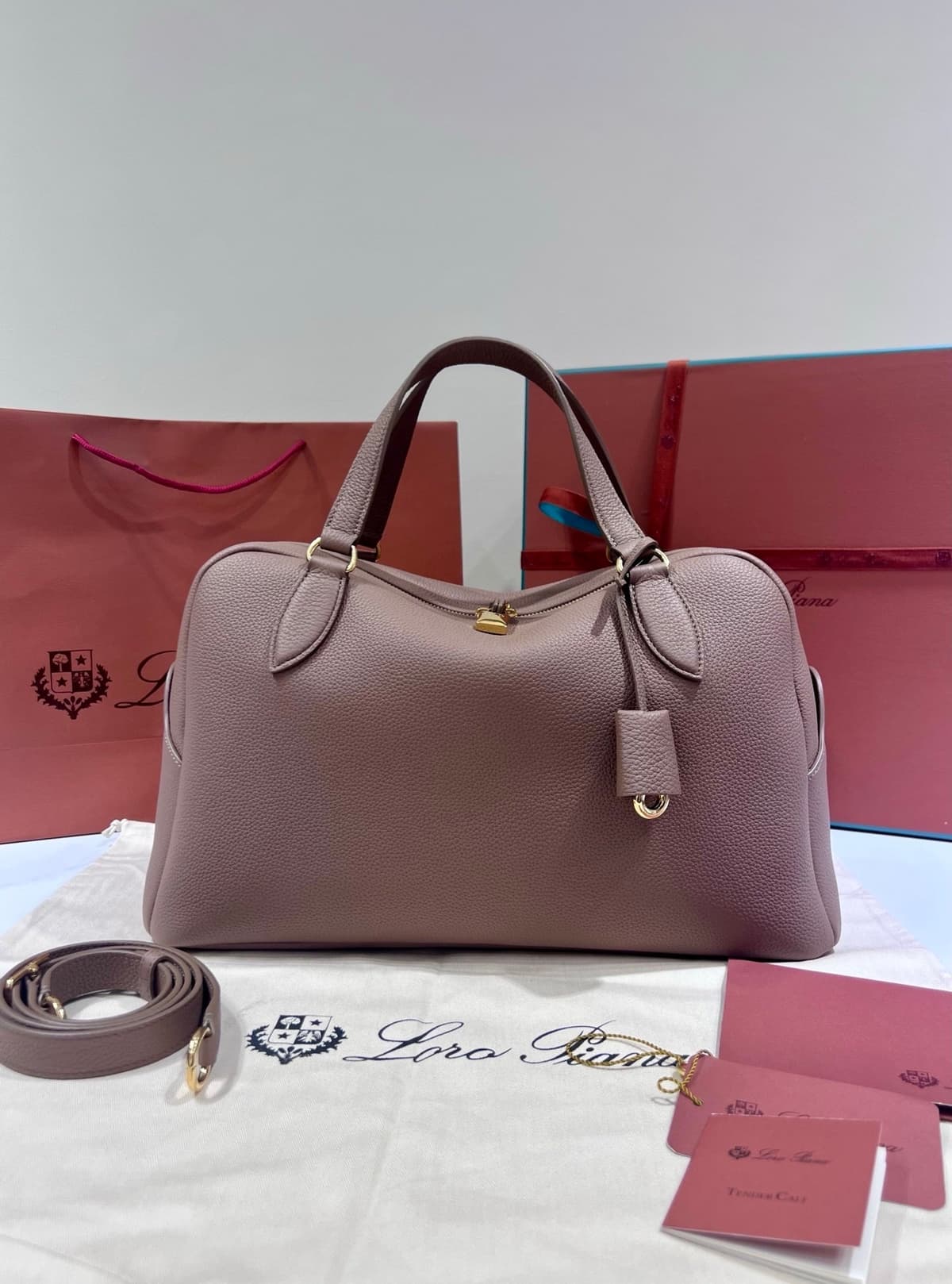 Loro Piana Sesia Bag. – Moda
