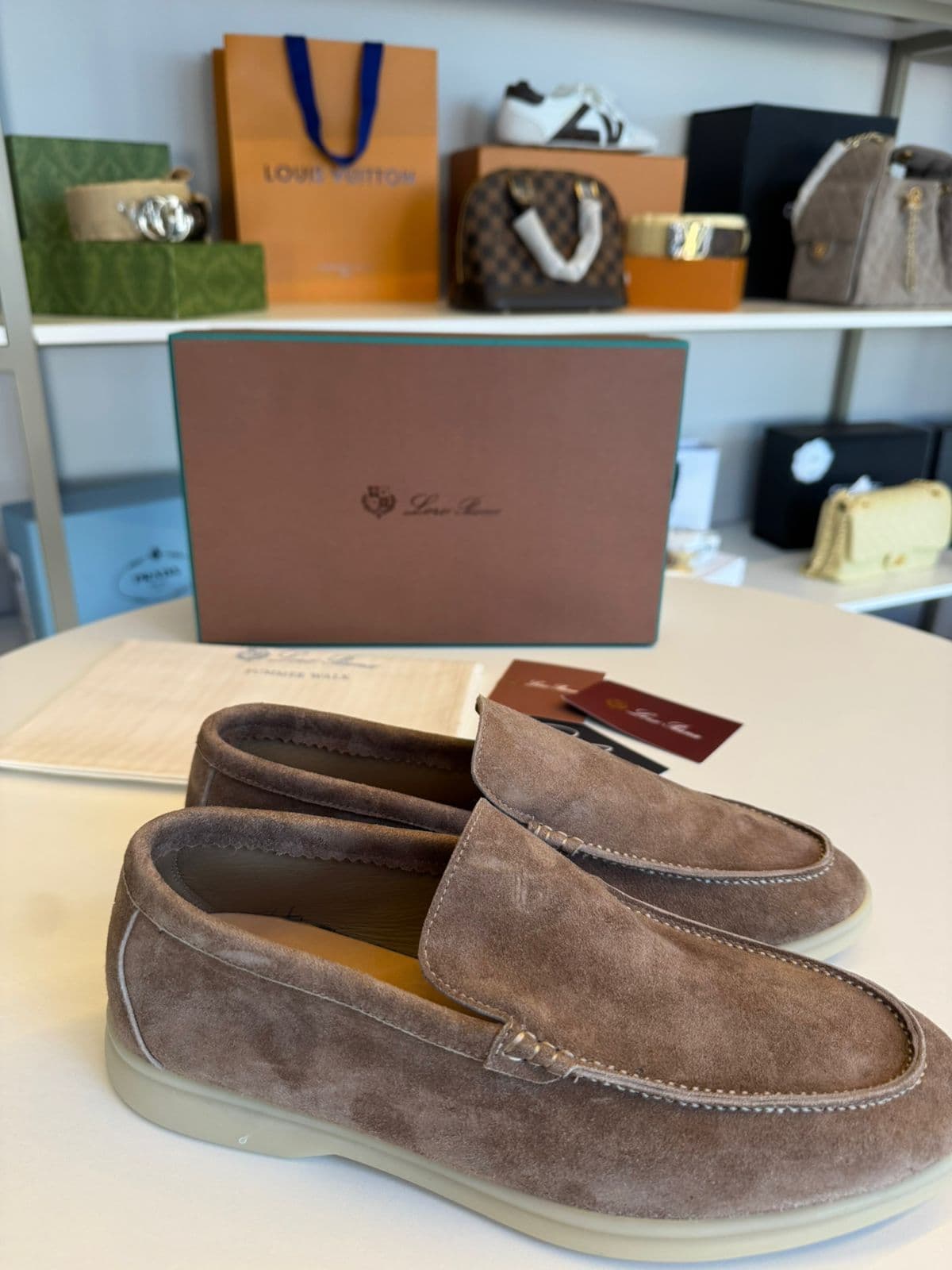 Loro Piana Summer Walk Suede Taupe – Moda