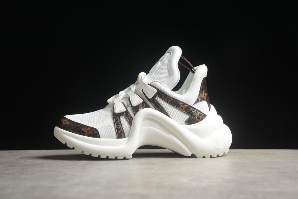 Archlight Trainer Monogram White – Moda