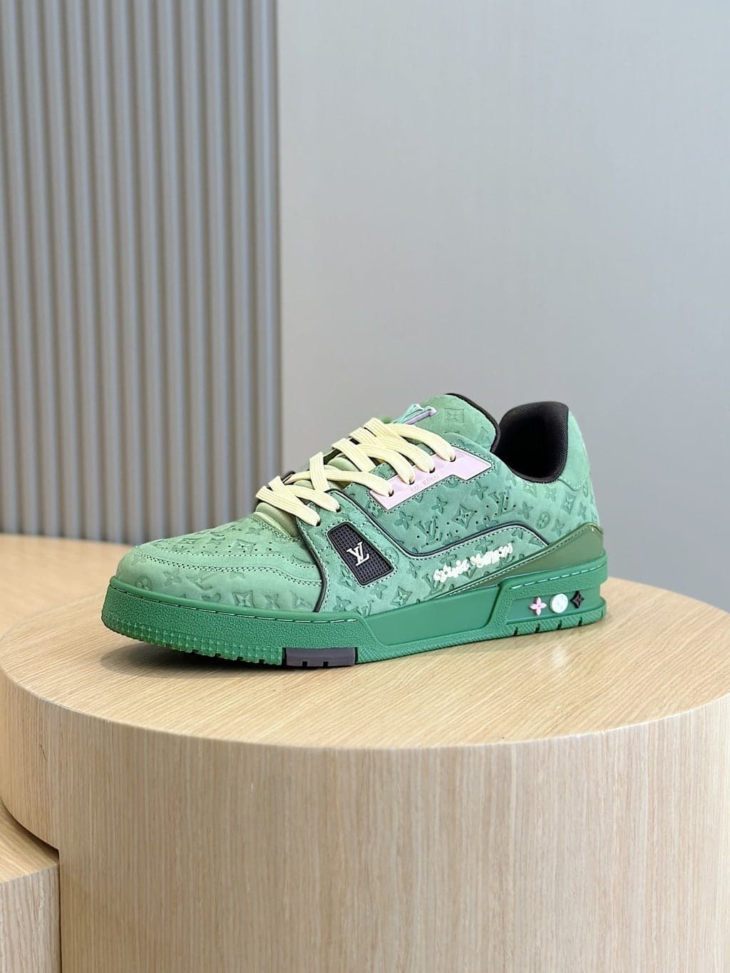 By Tyler the Creator Trainer – Moda