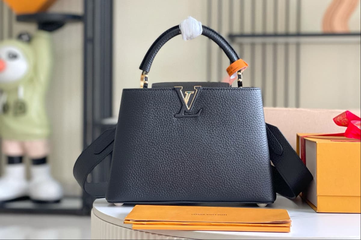 Louis Vuitton Capucines BB Black – Moda