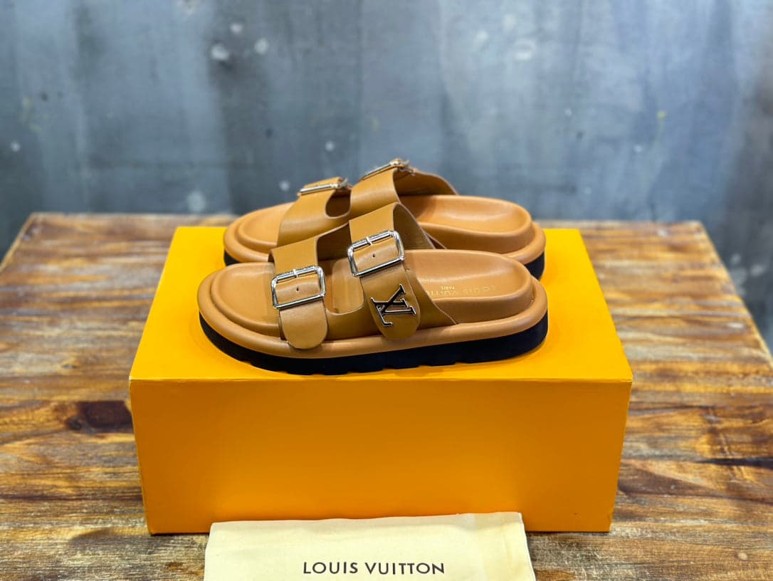 CHINELO Vintage Camel – Moda