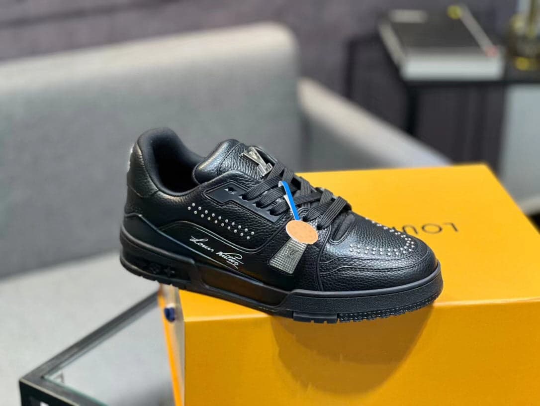 Louis Vuitton LV Trainer Black – Moda