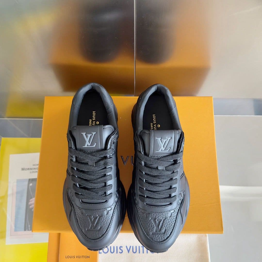 Louis Vuitton Run Away Black – Moda