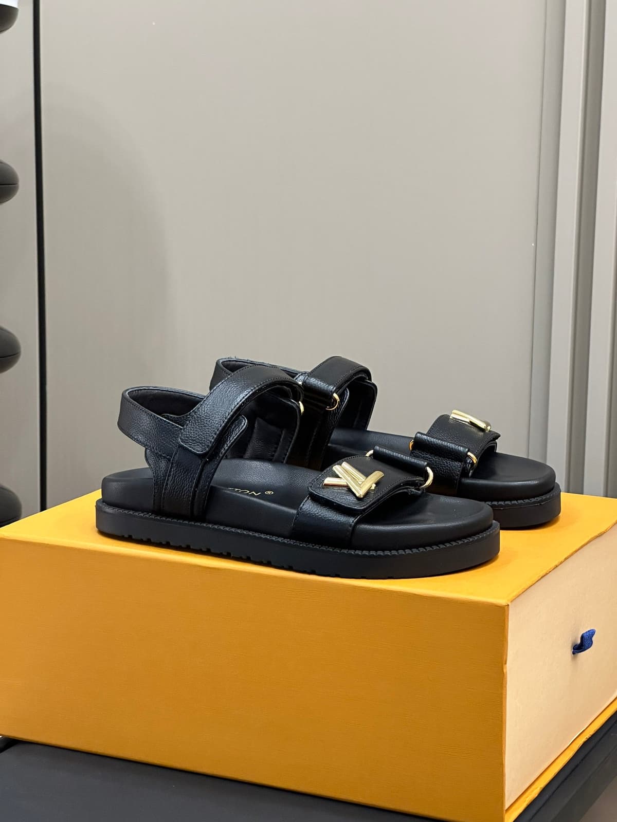 Sandal Vintange – Moda