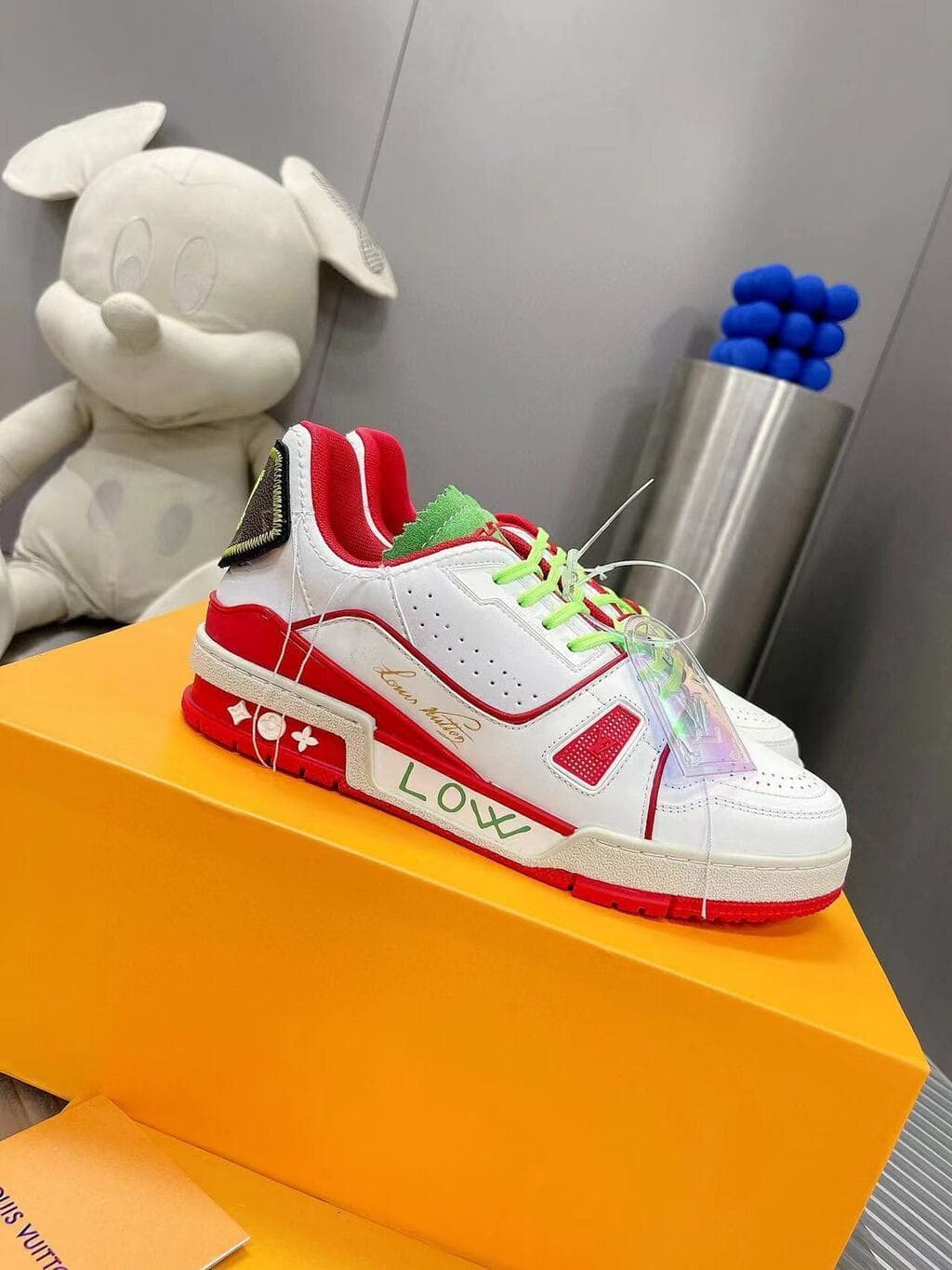 Trainer Neon Red – Moda