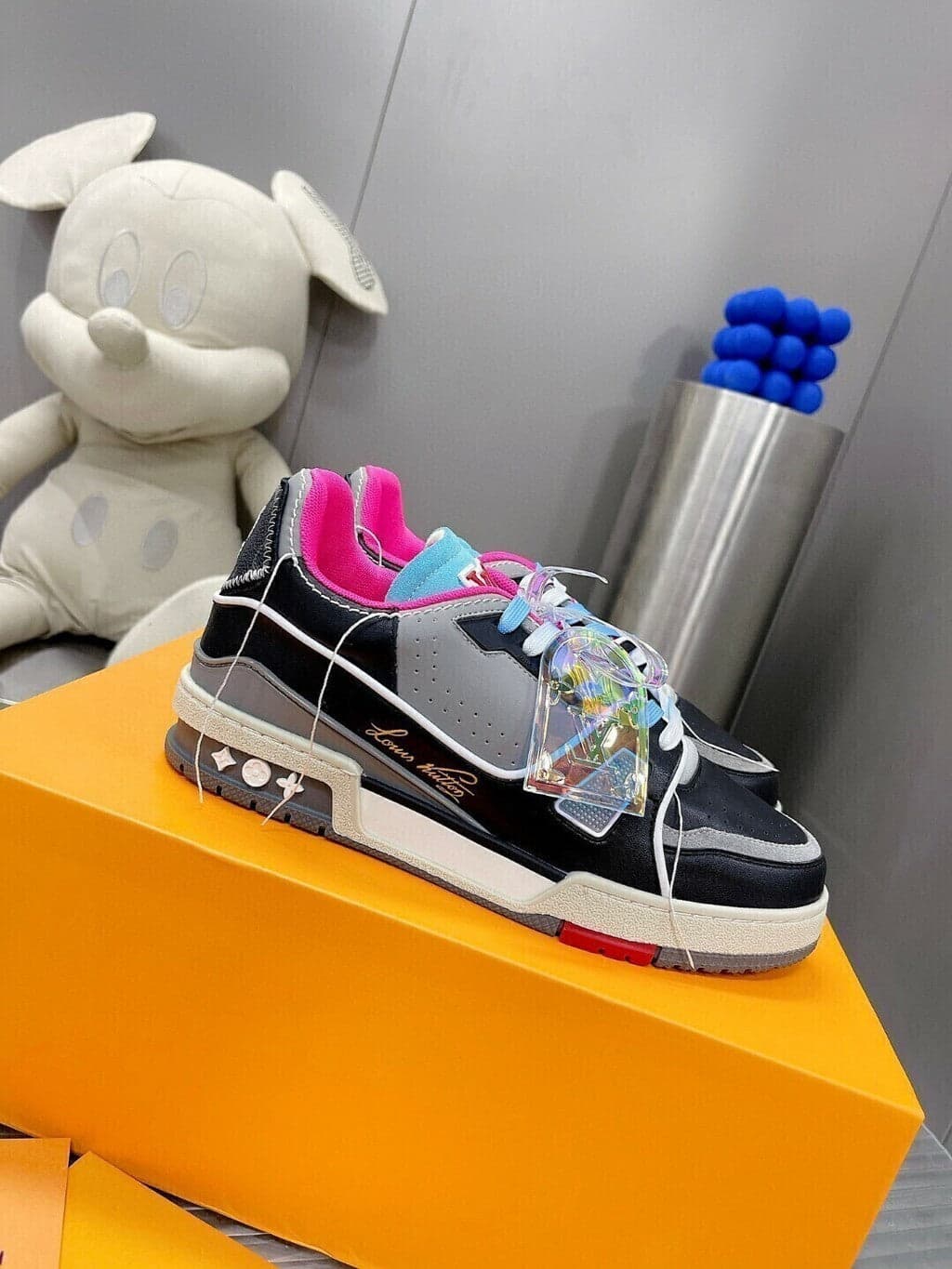Louis Vuitton Trainer Pink SS21 – Moda