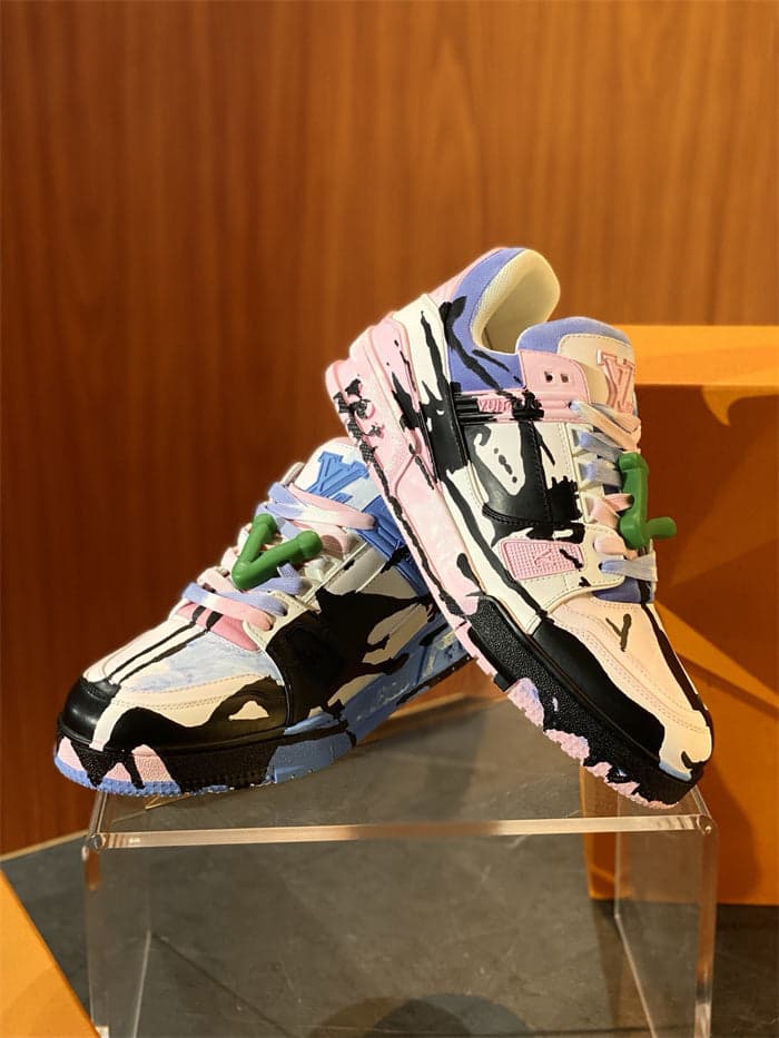 Louis vuitton Trainer Top Version – Moda