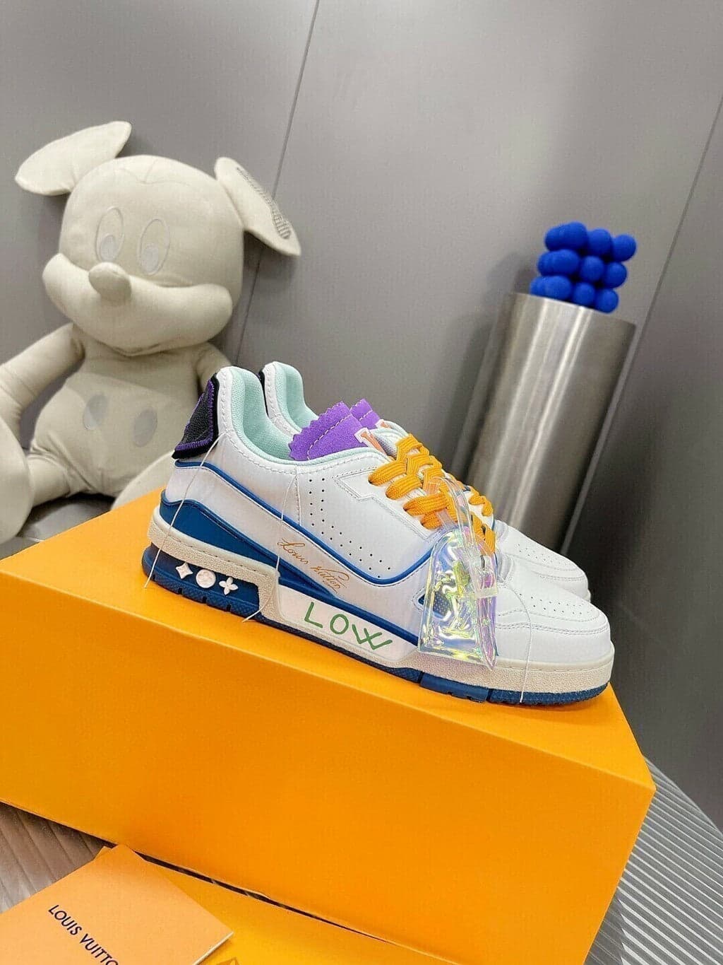 Louis Vuitton Trainer White Blue Purple – Moda