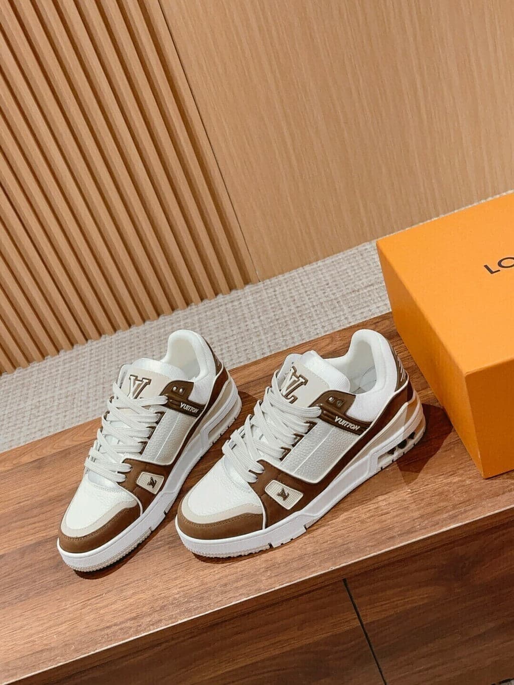 Louis Vuitton Trainer White Brown – Moda