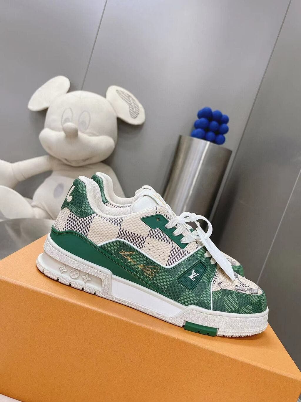 LOUIS VUITTON TRAINER WHITE/GREY/BROWN/GREEN – Moda