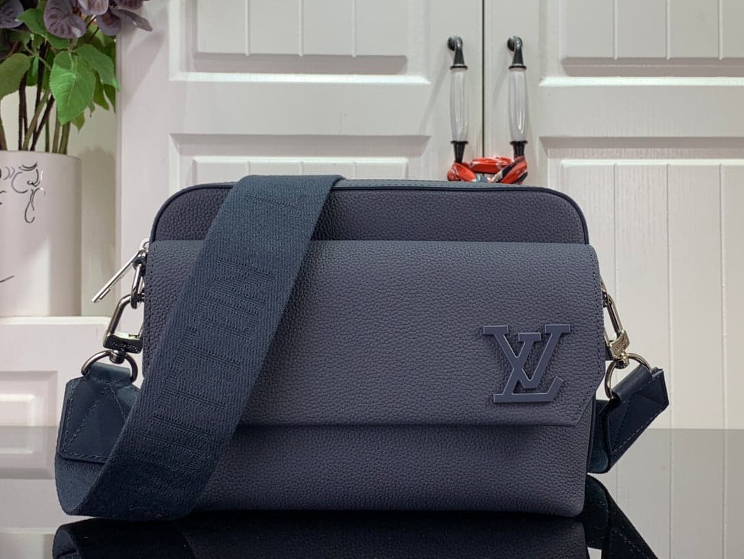 Lv Fastline Messenger Aerogram Marine – Moda